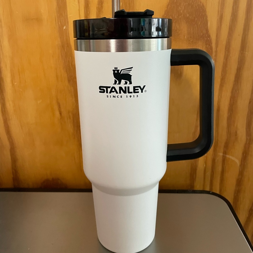Stanley 40oz quencher